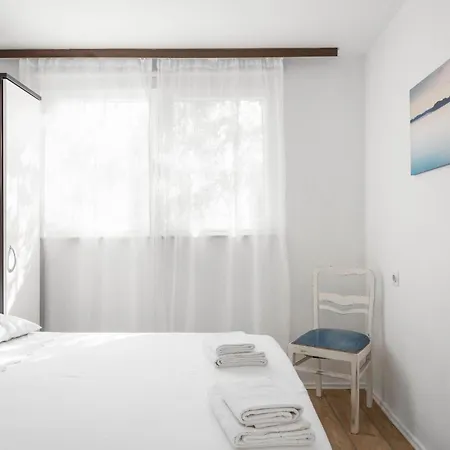 2 Bedroom In Dom wakacyjny *