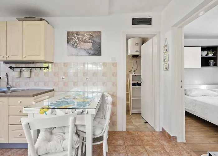 2 Bedroom In ברודאריצה