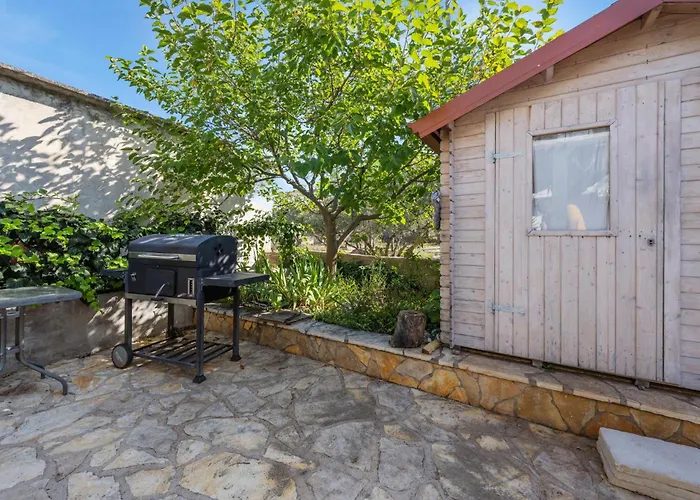 2 Bedroom In בית נופש *