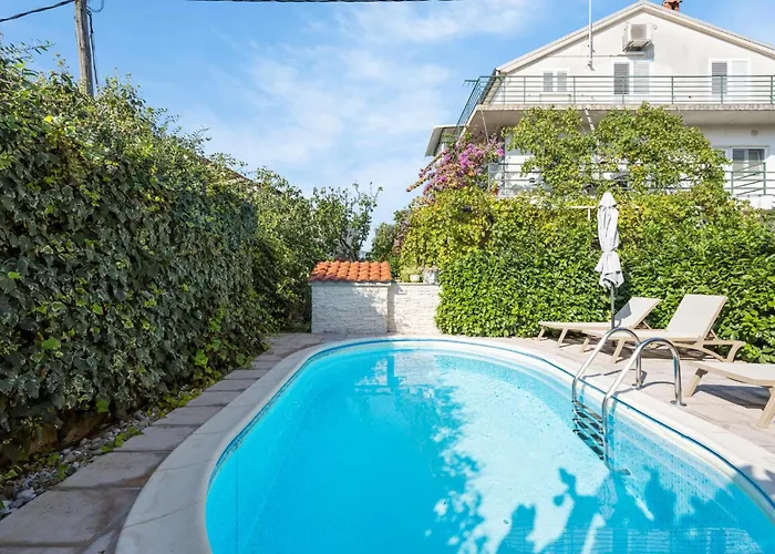 2 Bedroom In ברודאריצה